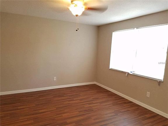 4th image of 129 Langston Dr