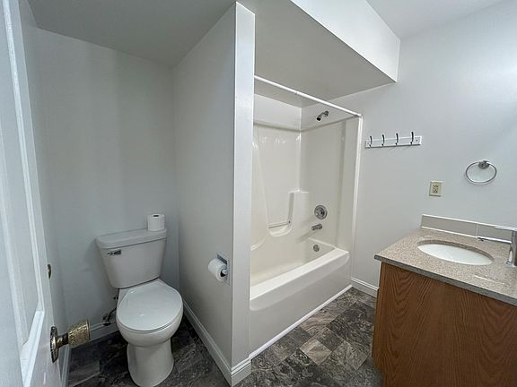 5th image of 5348 Plaza Ave #5348