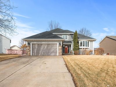 315 Jesse James Ln, Saint Paul, MN, 55115