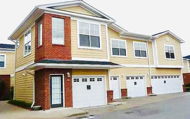 1st image of 2206 Regency Ct