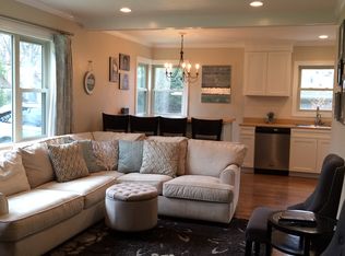 1135 White Oak Dr, South Bend, IN 46617