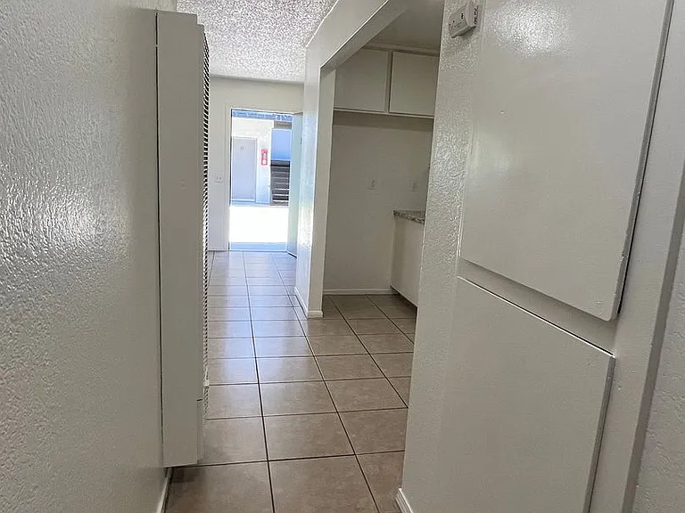 5910 Warren St — Photo 17