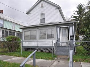 317 E Chestnut St, Covington, VA 24426