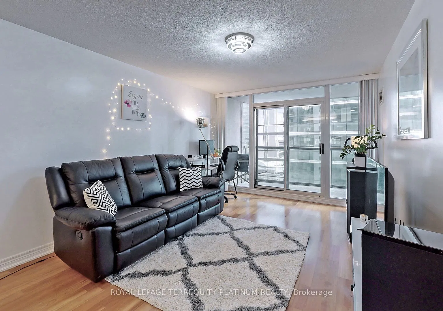 1 bed, $2,450 — Photo 3