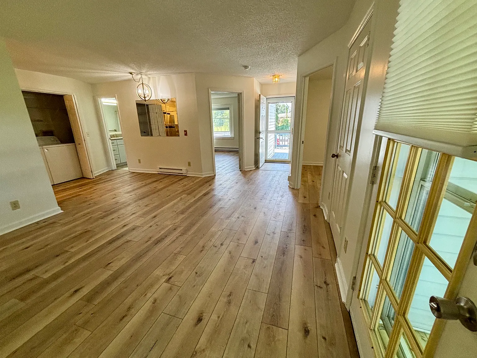 210 Urbandale Pkwy — Photo 3