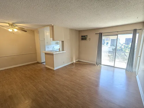5717 La Mirada Ave #6 Photo 1