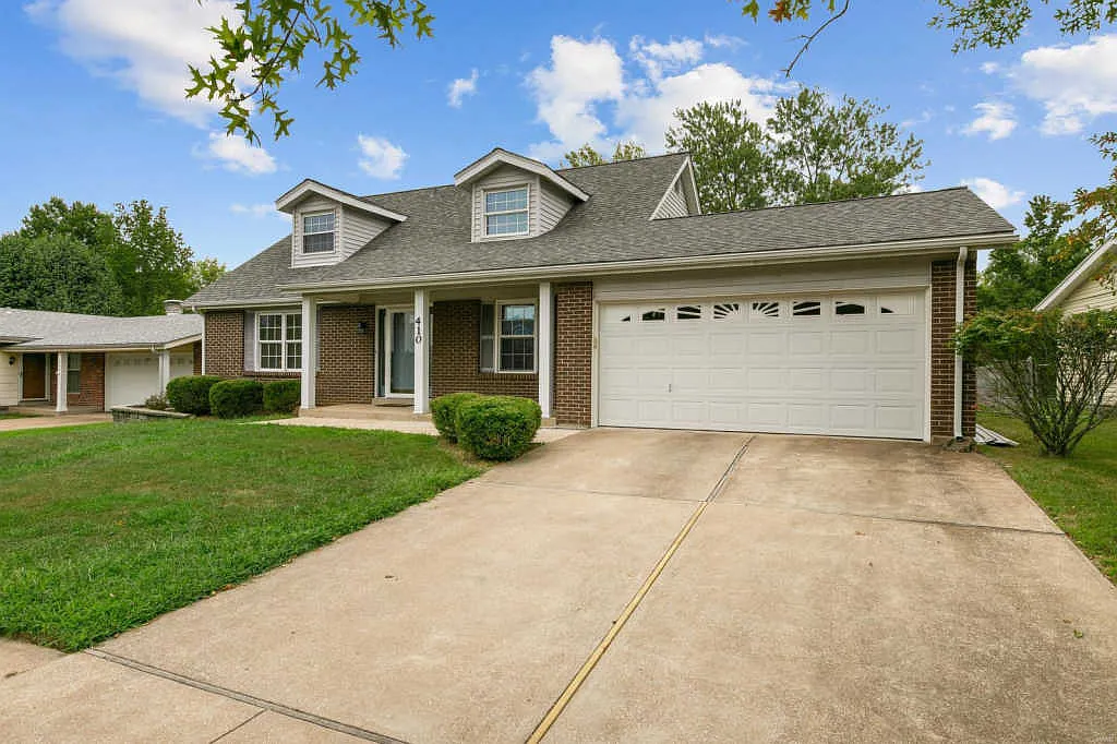 410 Westglen Village Dr photo 1
