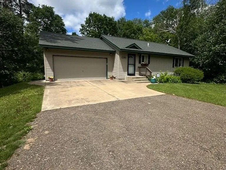 31015 Raccoon Ln — Photo 3