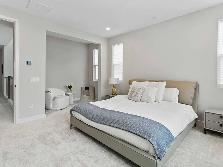 181 Pin Ln — Photo 10