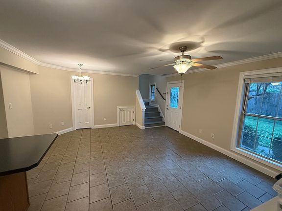 3rd image of 113 Woodlawn Dr #A