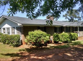 59 Fairway Dr, Calhoun Falls, SC 29628