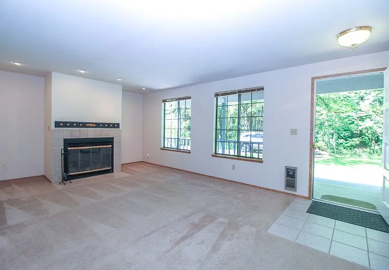 20912 W Richmond Rd — Photo 5