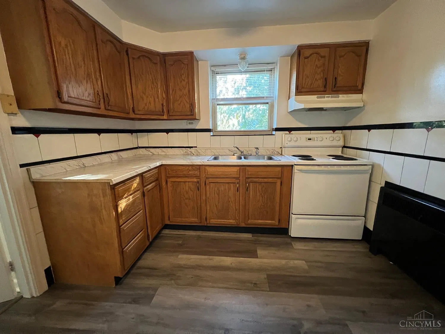 2 bed, 1847 sqft, $1,075 — Photo 4