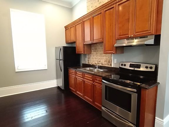 3rd image of 2519 Cleveland Ave APT C