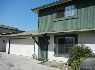 9102 1/2 Walnut St, Bellflower, CA 90706
