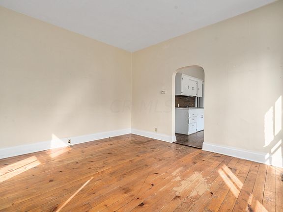 5th image of 886-888 Macon Aly