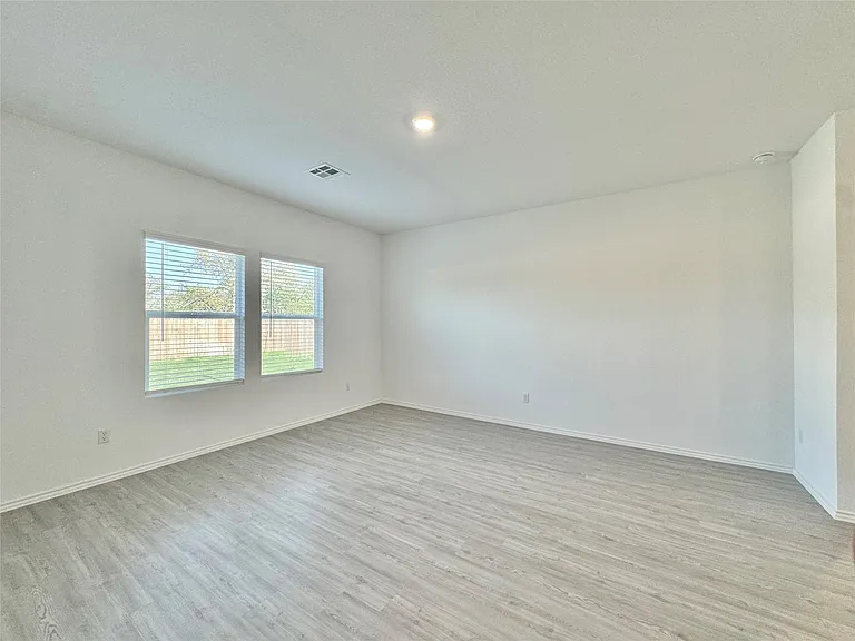 1316 Acorn Oak Dr — Photo 15