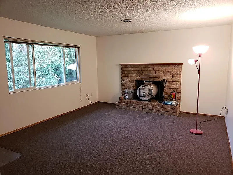 3 bed, 1232 sqft, $1,700 — Photo 2