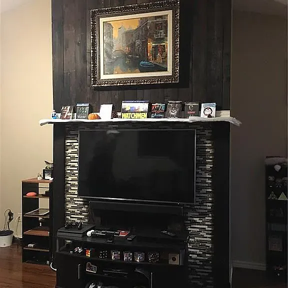 2901 Mulberry Ln — Photo 2