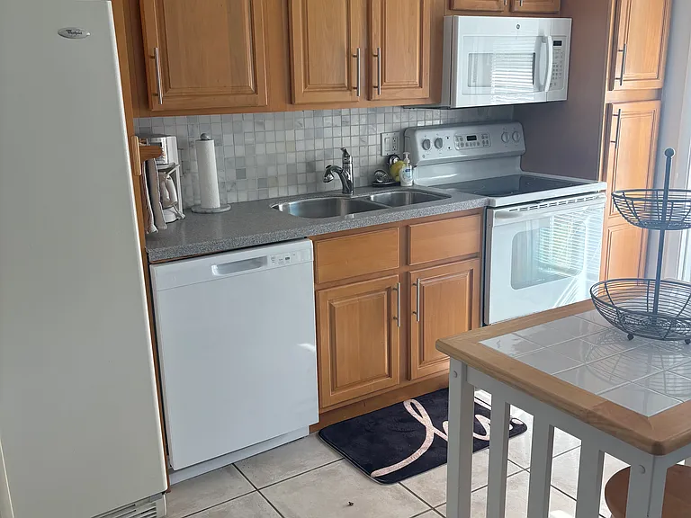 751 Hibiscus Ave #A — Photo 27