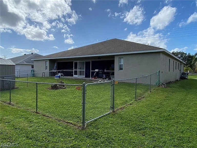 4317 SW Santa Barbara Pl — Photo 17