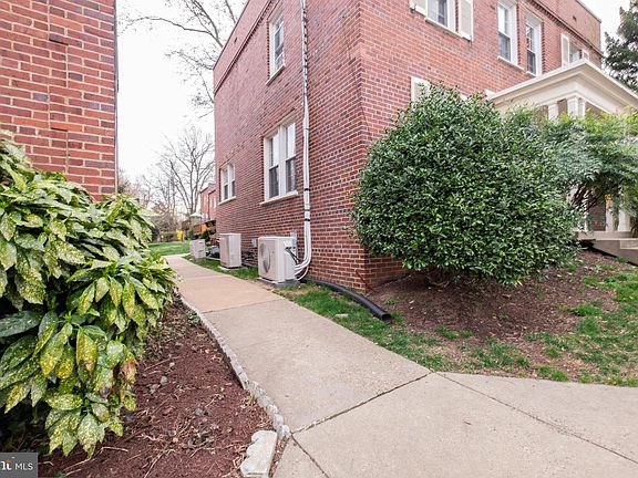 3rd image of 2600 16th St S APT 743