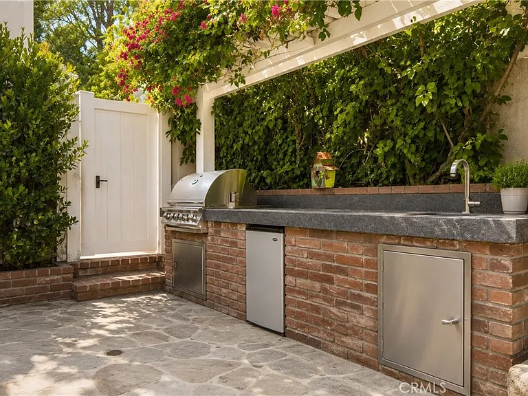 5188 Vista Miguel Dr — Photo 40