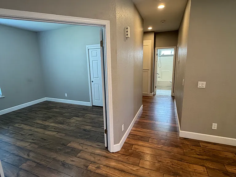 1605 Paseo Flores Dr — Photo 14