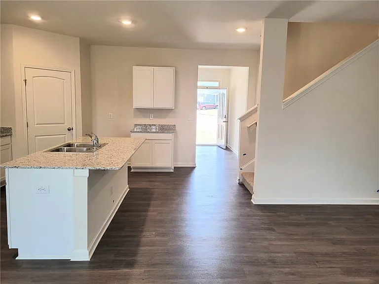 89 Rapps Ave — Photo 5