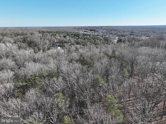2nd image of 17J Stefaniga Rd