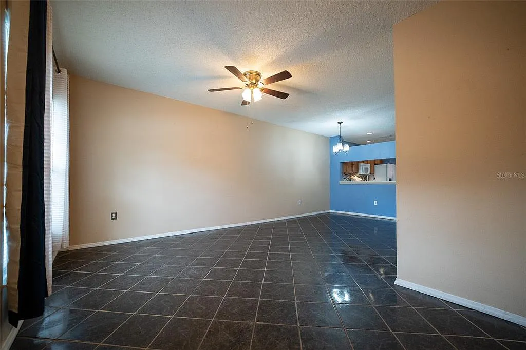 2 bed, 2.5 bath, 1184 sqft, $1,850 — Photo 3