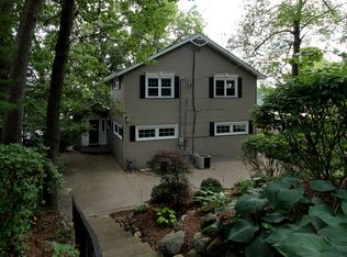 642 E Sylvan Dr, Battle Creek, MI 49017