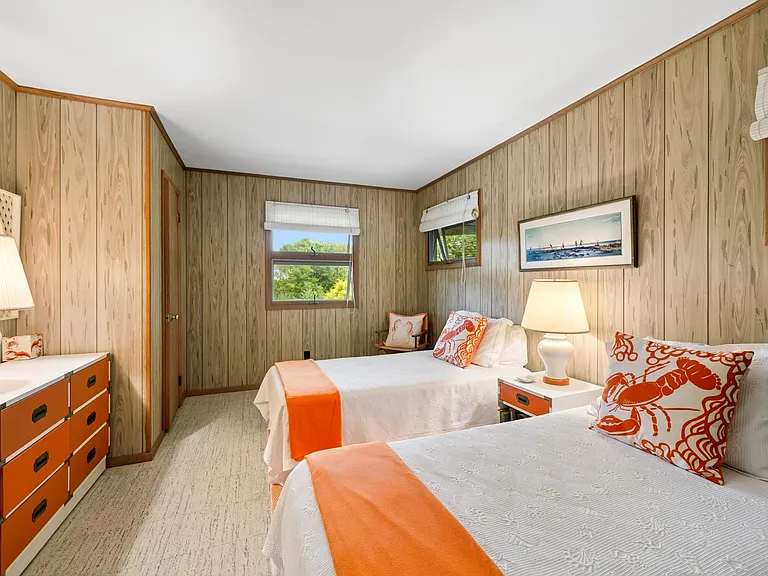 623 Old Montauk Hwy — Photo 10