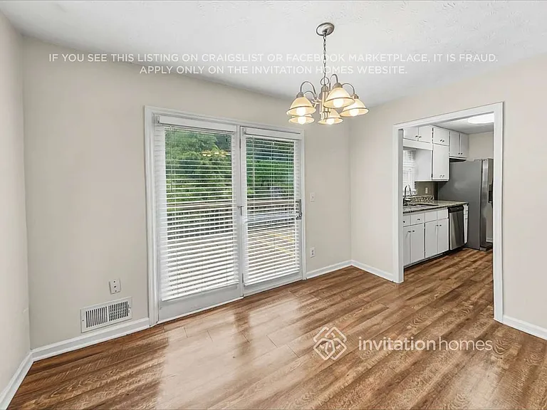 1379 Hidden Cir — Photo 7