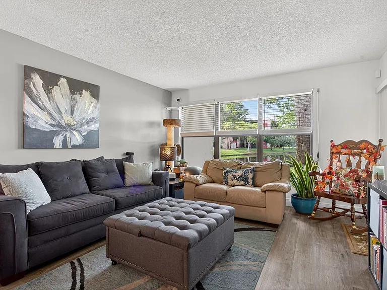 2308 S Cypress Bend Dr #123 — Photo 12