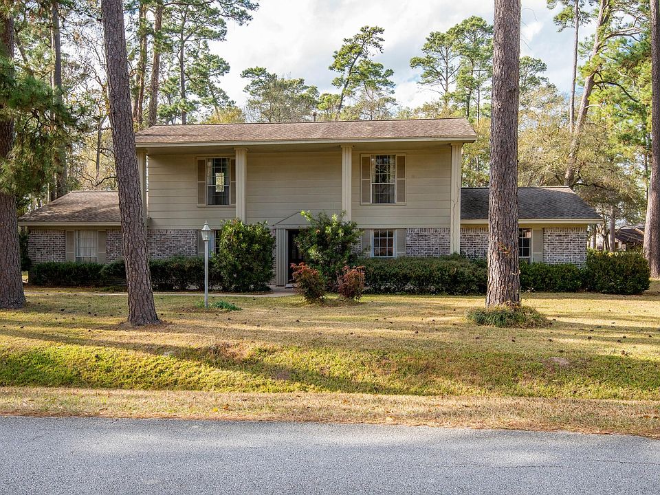 1st image of 14007 Pine Dr