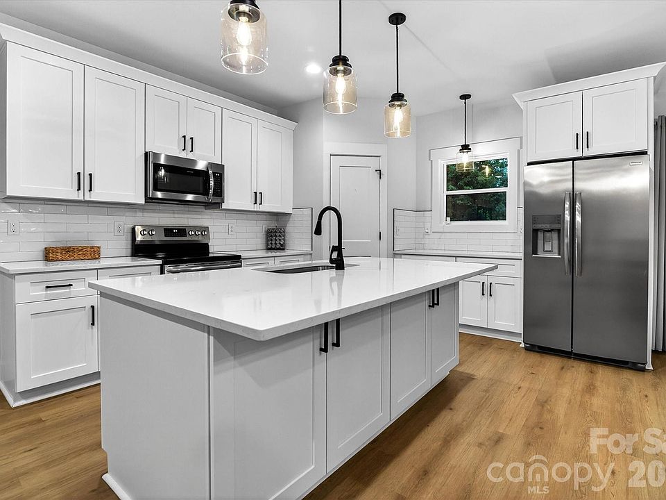 1st image of 4732 Birchwood Ct