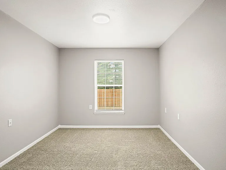 Cameron Villa — Photo 16