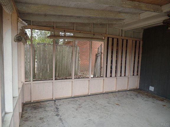 4th image of 5730 Graymont Ln