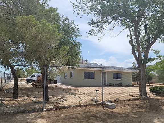 4th image of 10145 Merino Ave
