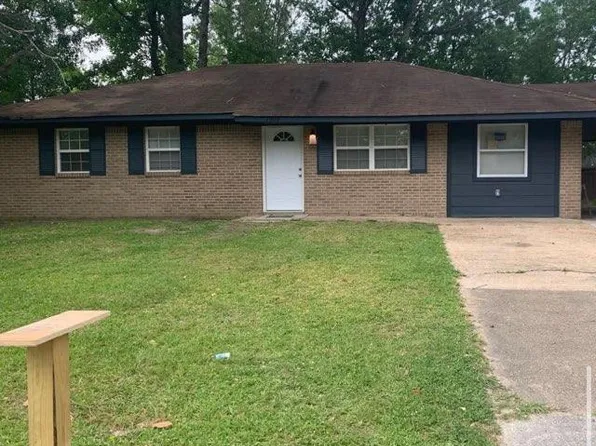 1009 Debra Dr, Gulfport, MS 39503