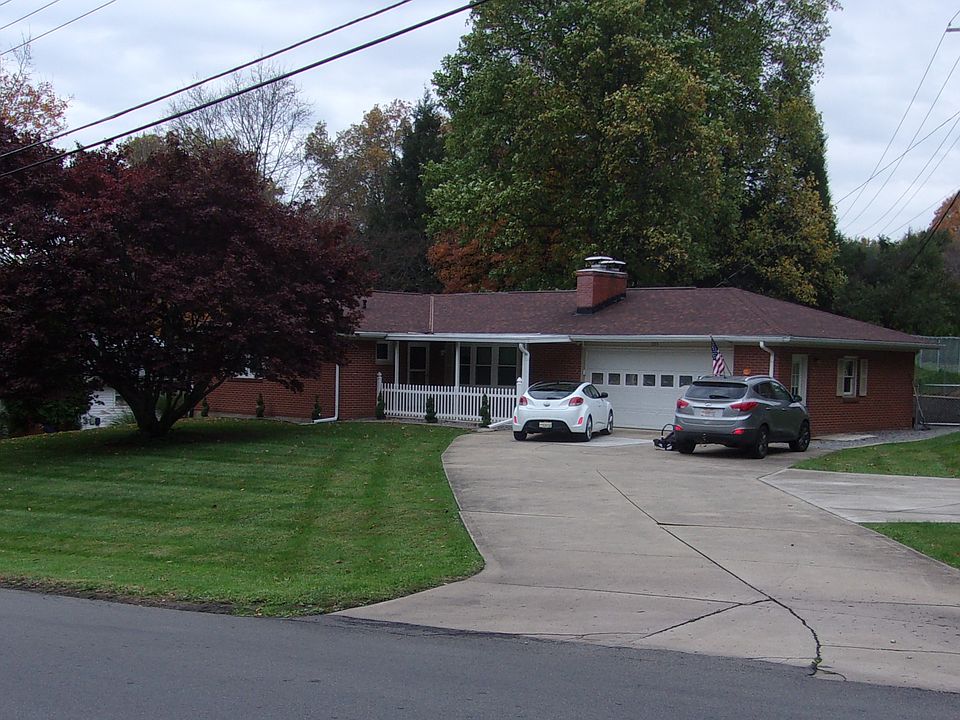 1st image of 305 Marita Dr