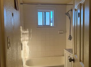 1385 Riverside Dr, Barstow, CA 92311