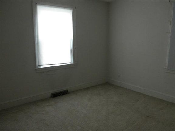 4th image of 1607 Rivermont Hts