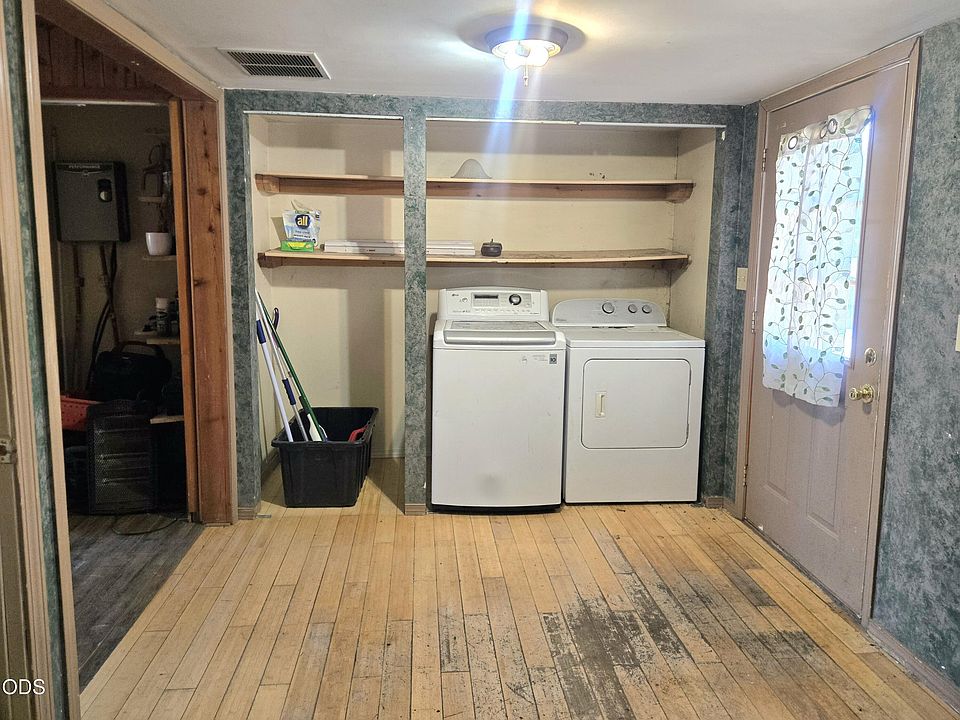 22nd image of 4490 Holland Loop Rd