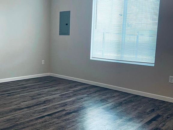5th image of 1403-1405 N Azena St