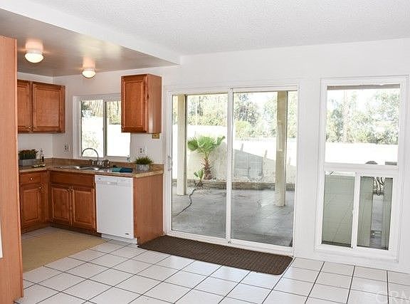 5th image of 5025 Kensington Way