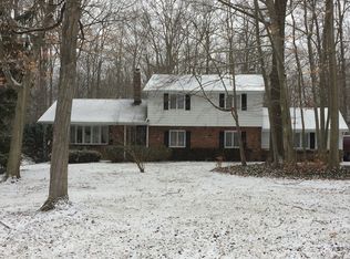 12860 Wellswood Trl, Chesterland, OH 44026