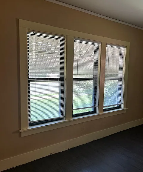 Crown Apartments — Photo 30
