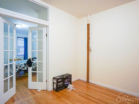 3rd image of 315 E 5th St APT 1E